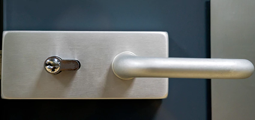 Change Patio Door Locks in Bear Valley Springs, California