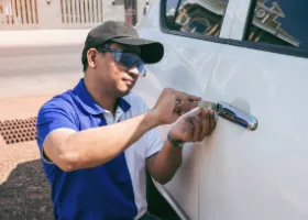 Car Locksmith in Bear Valley Springs, CA